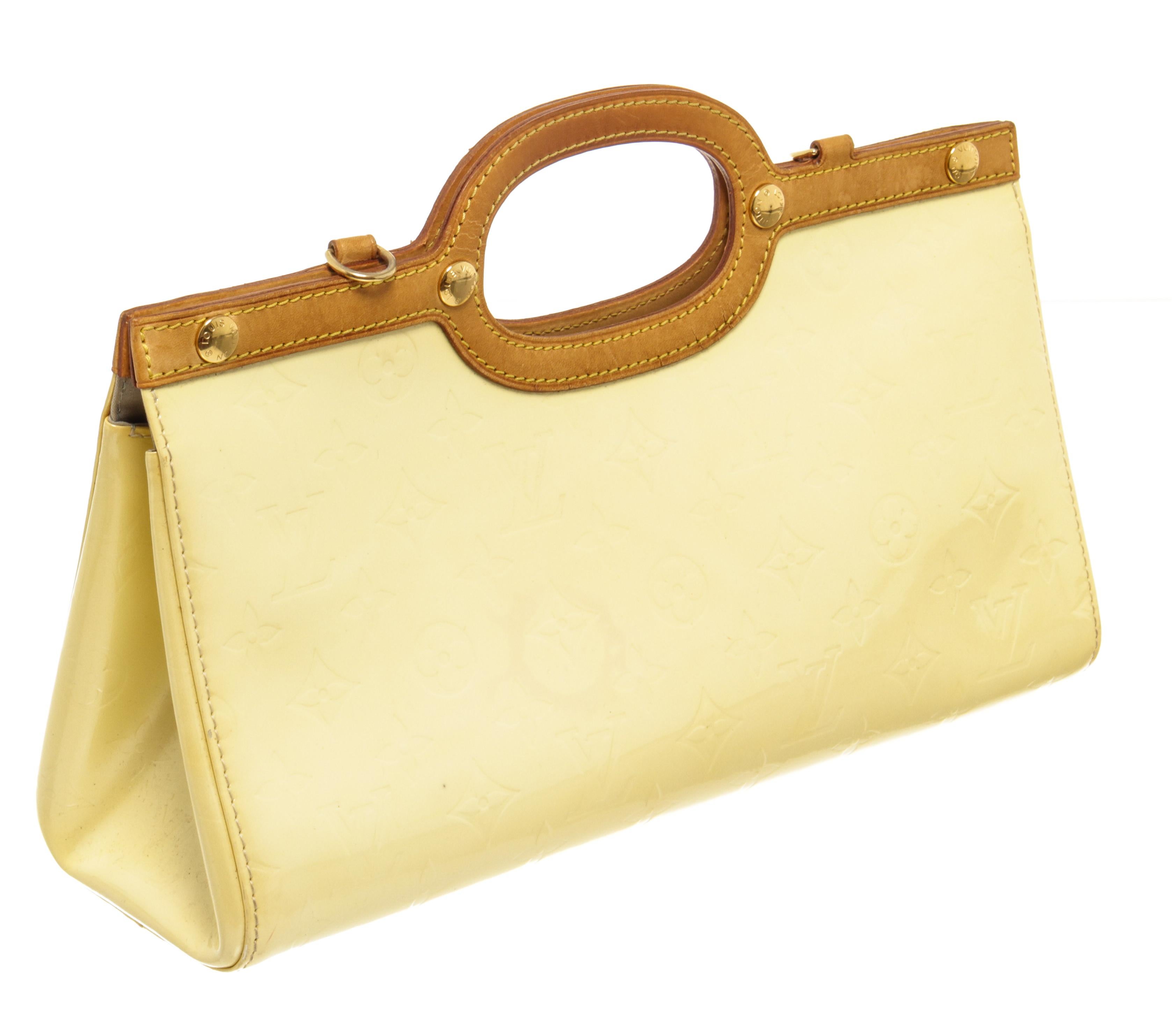 Louis Vuitton Beige Vernis Leather Roxbury Drive Handbag In Good Condition For Sale In Irvine, CA