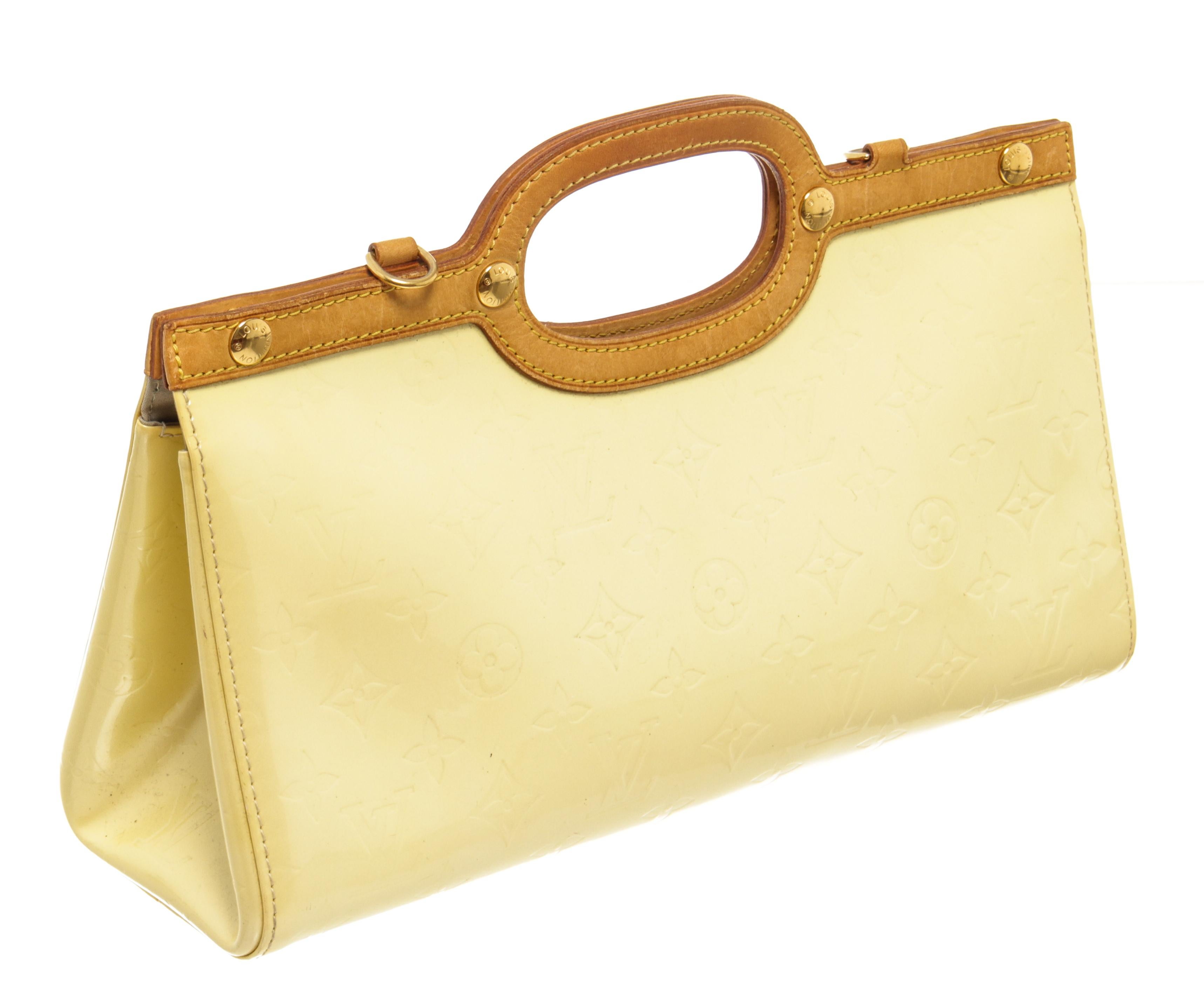 Women's Louis Vuitton Beige Vernis Leather Roxbury Drive Handbag For Sale