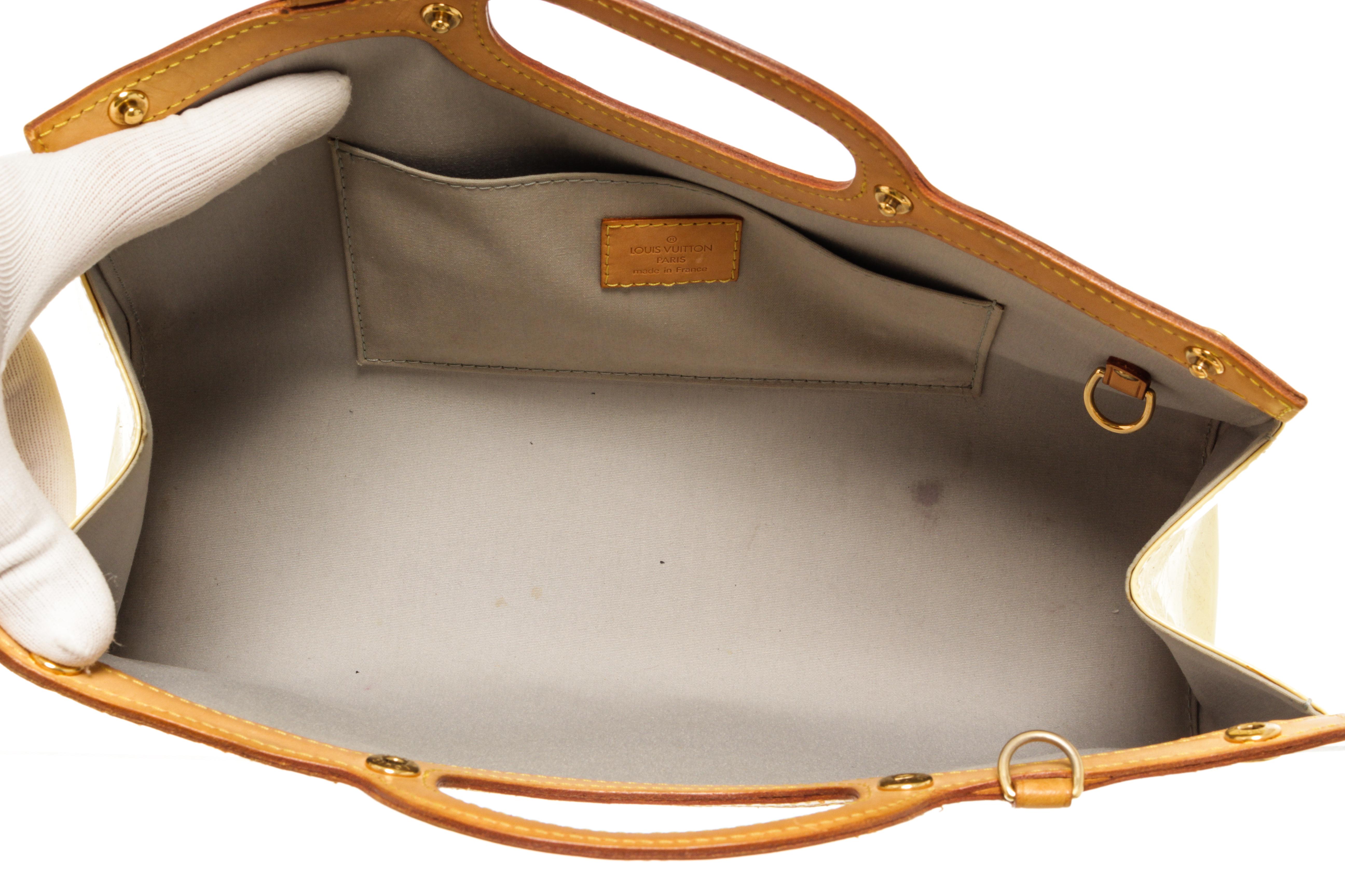 Louis Vuitton Beige Vernis Leather Roxbury Drive Handbag For Sale 3