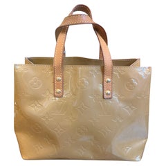 Louis Vuitton Beige Vernis Patent Leather Reade Hand-Bag