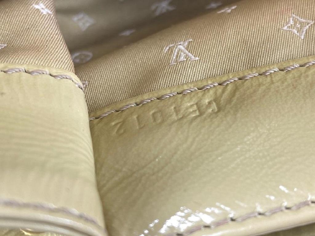 Women's Louis Vuitton Beige Vernis Sac-Bicolore PM Bag 861925 For Sale