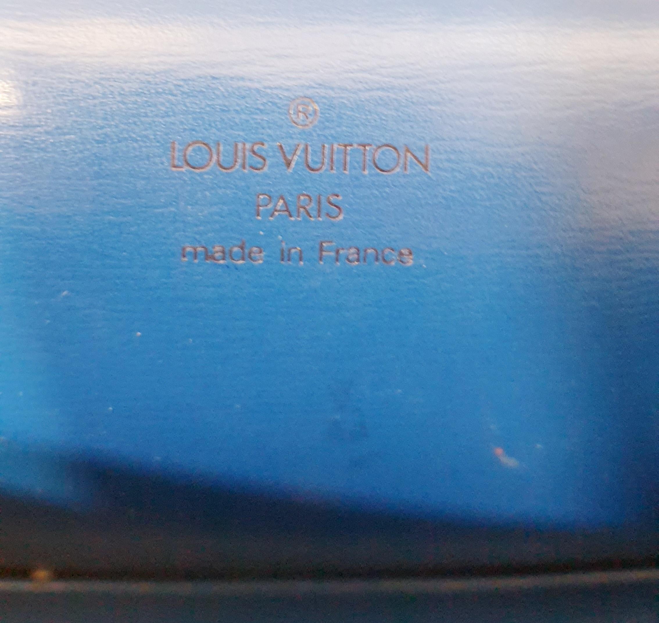 Women's Louis Vuitton belt bag in Tilsitt blue Epi leather