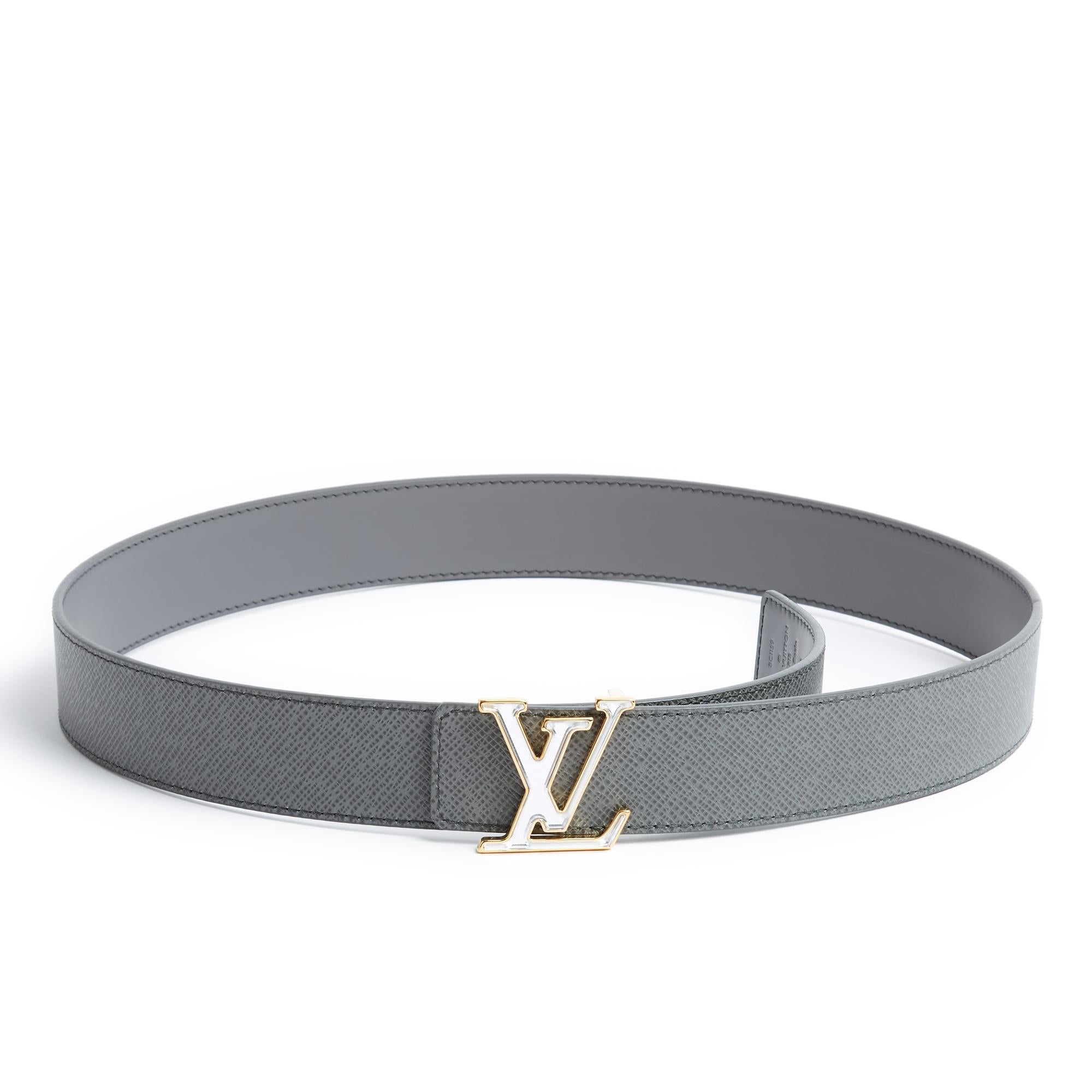Women's or Men's Louis Vuitton Belt Reversible T85 Grey Leather Golden LV Prism new