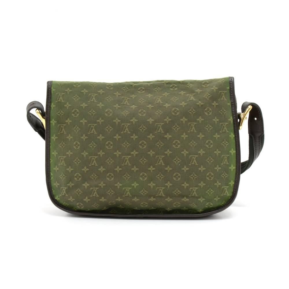 Louis Vuitton green Berangere monogram mini canvas shoulder bag. Flap top secured with belt closure. Inside has 1 flap pocket and 2 open pocket. Comfortably carry on shoulder or across the body. Great for your daily essentials. Very rare to find