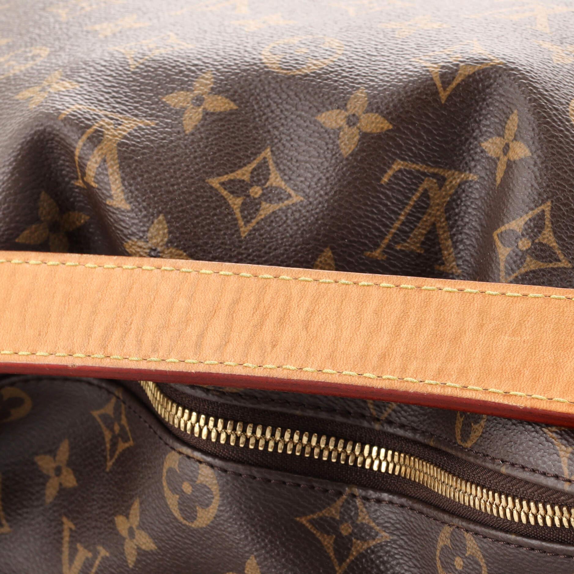 Louis Vuitton Berri Handbag Monogram Canvas MM In Good Condition In NY, NY