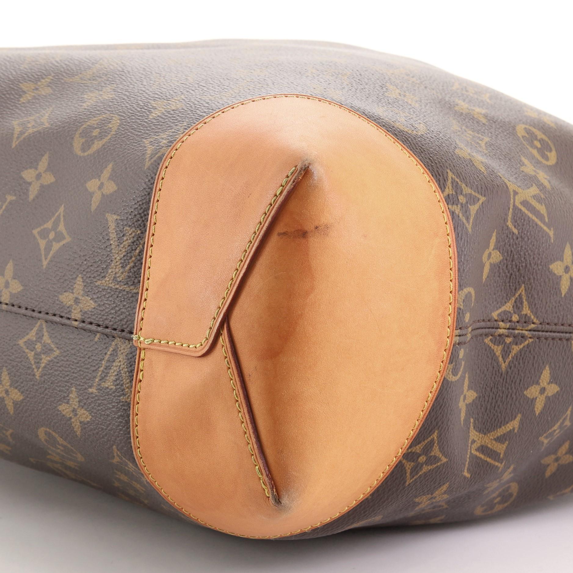 Louis Vuitton Berri Handbag Monogram Canvas MM In Good Condition In NY, NY