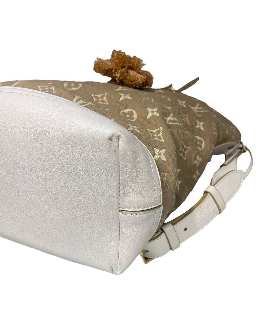 Women's Louis Vuitton Besace Shoulder Bag Beige White For Sale