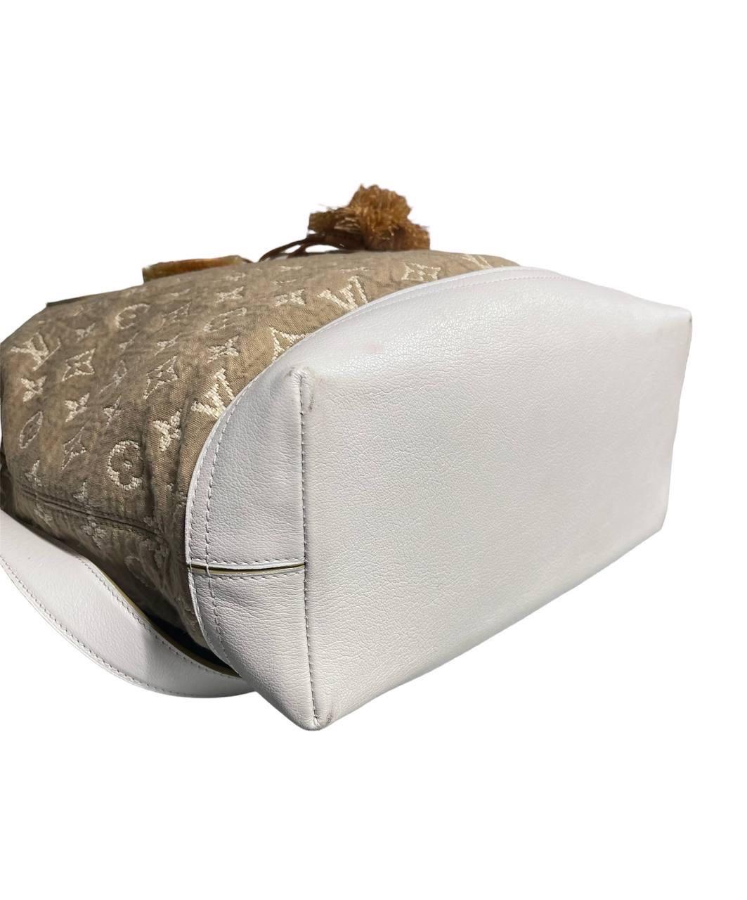 Louis Vuitton Besace Shoulder Bag Beige White For Sale 1