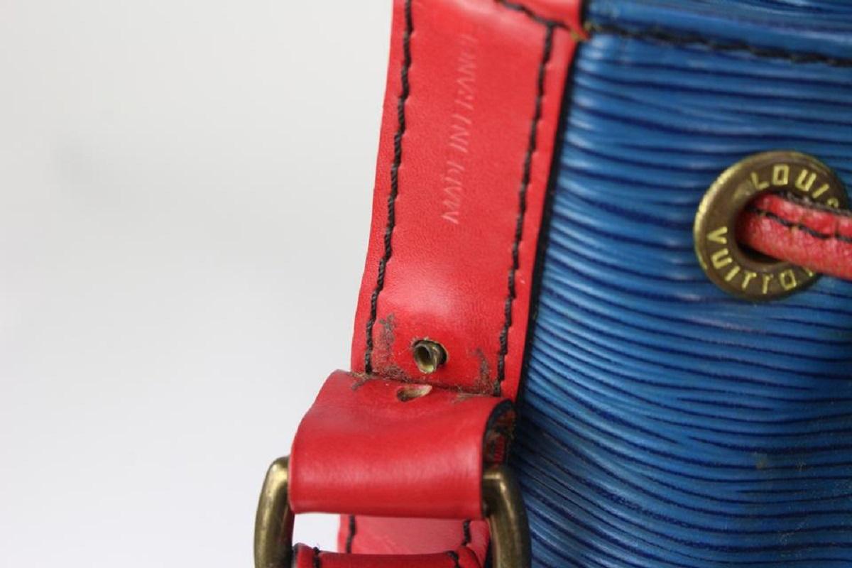 Louis Vuitton Bicolor Blue Red Epi Leather Petit Noe Drawstring Bucket Hobo For Sale 5