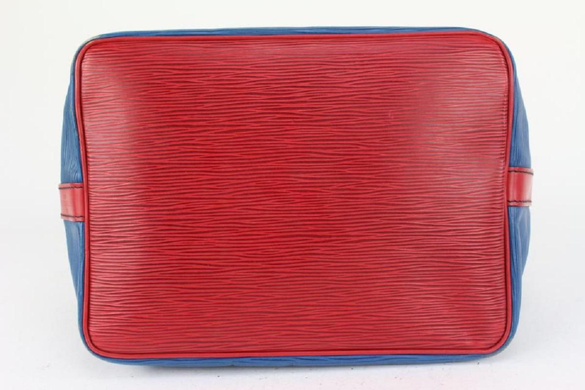 Louis Vuitton Bicolor Blue Red Epi Leather Petit Noe Drawstring Bucket Hobo For Sale 1