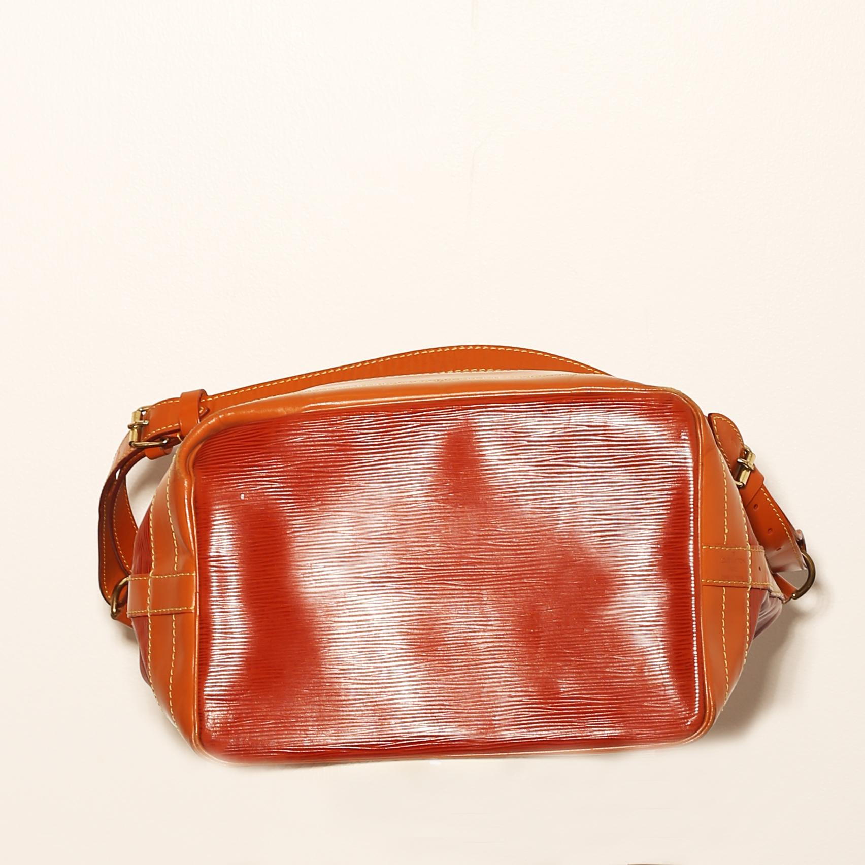 Louis Vuitton Bicolor Brown Noe Large  Shoulder strap bag  In Good Condition In  Bilbao, ES