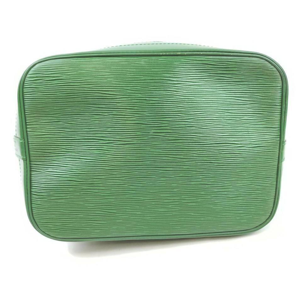 Louis Vuitton Bicolor Green x Blue Noe Drawstring Bucket Hobo 861663A For Sale 5