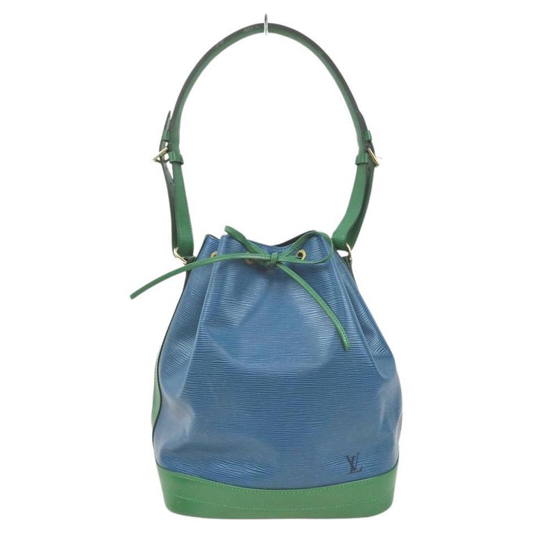 Louis Vuitton Bicolor Green x Blue Noe Drawstring Bucket Hobo 861663A For Sale