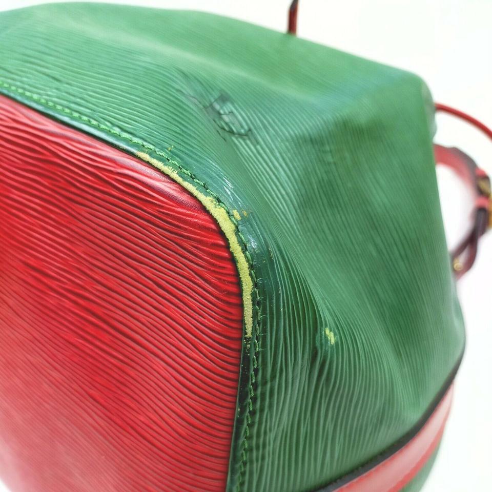 Louis Vuitton Bicolor Green x Red Petite Noe Drawstring Bucket Hobo Bag  862671 2