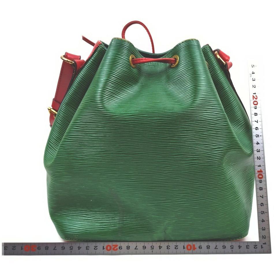 Louis Vuitton Bicolor Green x Red Petite Noe Drawstring Bucket Hobo Bag  862671 3
