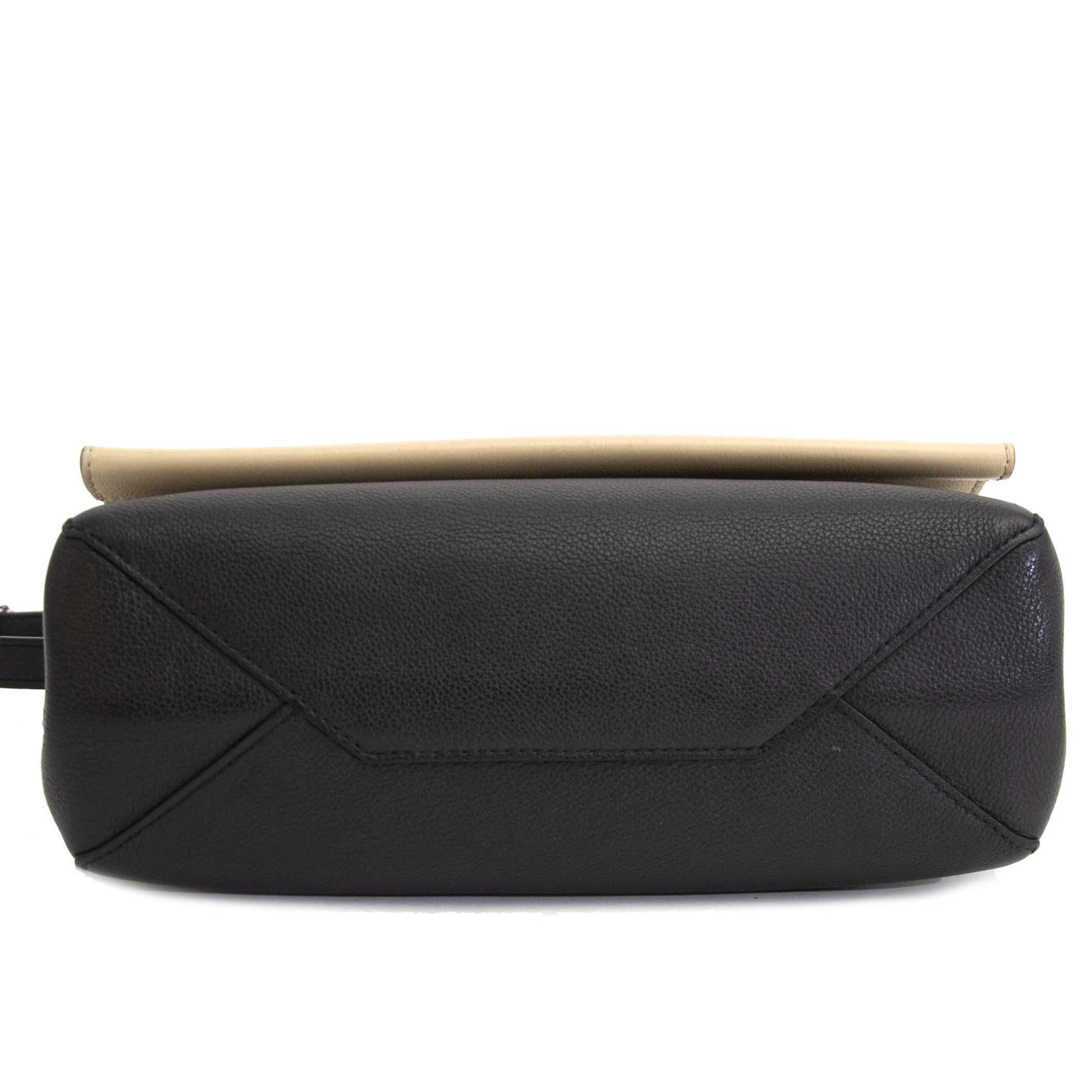 Louis Vuitton Bicolor Lockme Noir Vanille Shoulder Bag 1