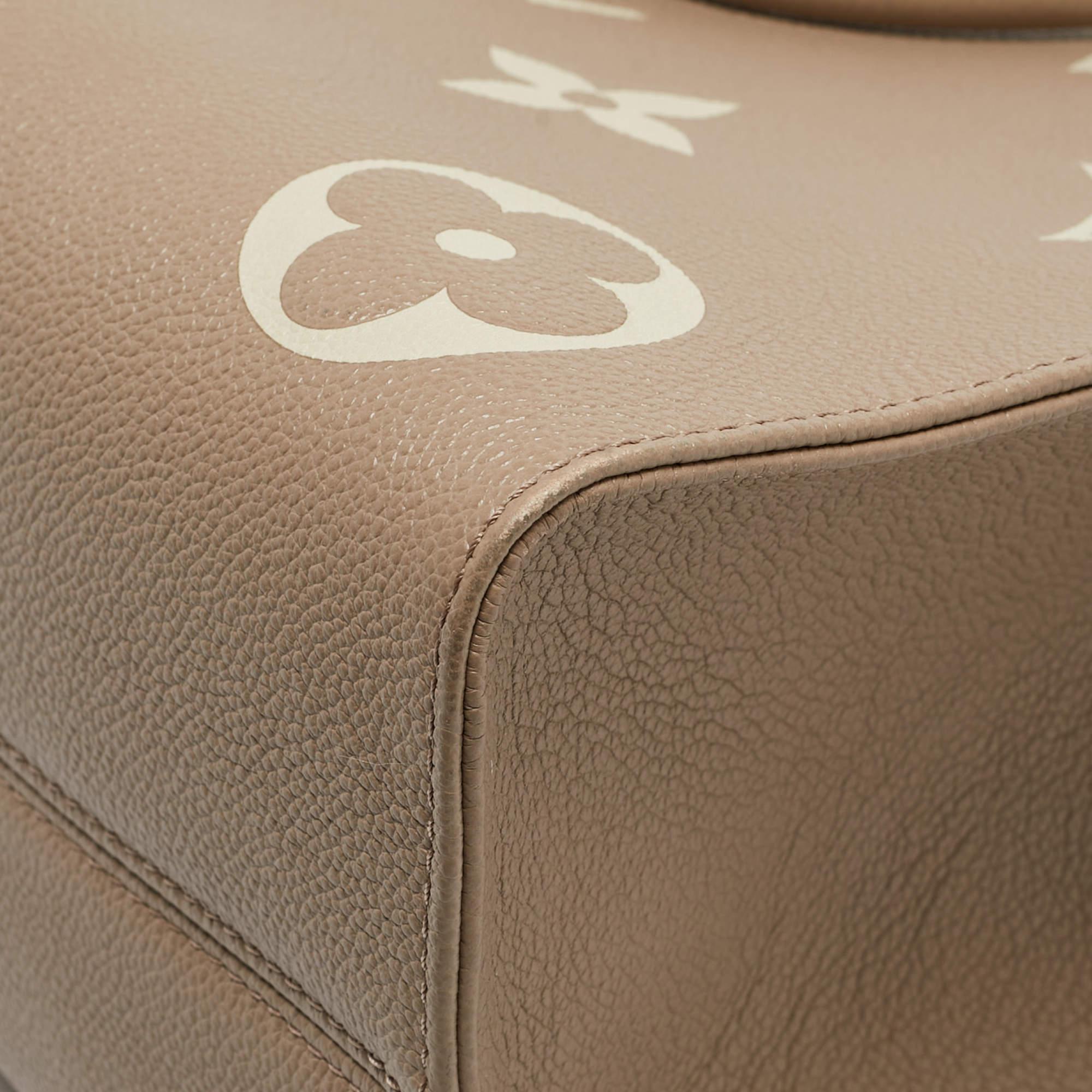 Louis Vuitton Bicolor Monogram Empriente Leather Giant Onthego MM Bag In Excellent Condition In Dubai, Al Qouz 2