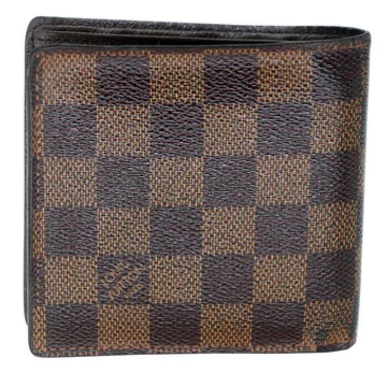 Louis Vuitton Bifold Damier Coated Canvas Marco Wallet LV-0814N-0001 For  Sale at 1stDibs