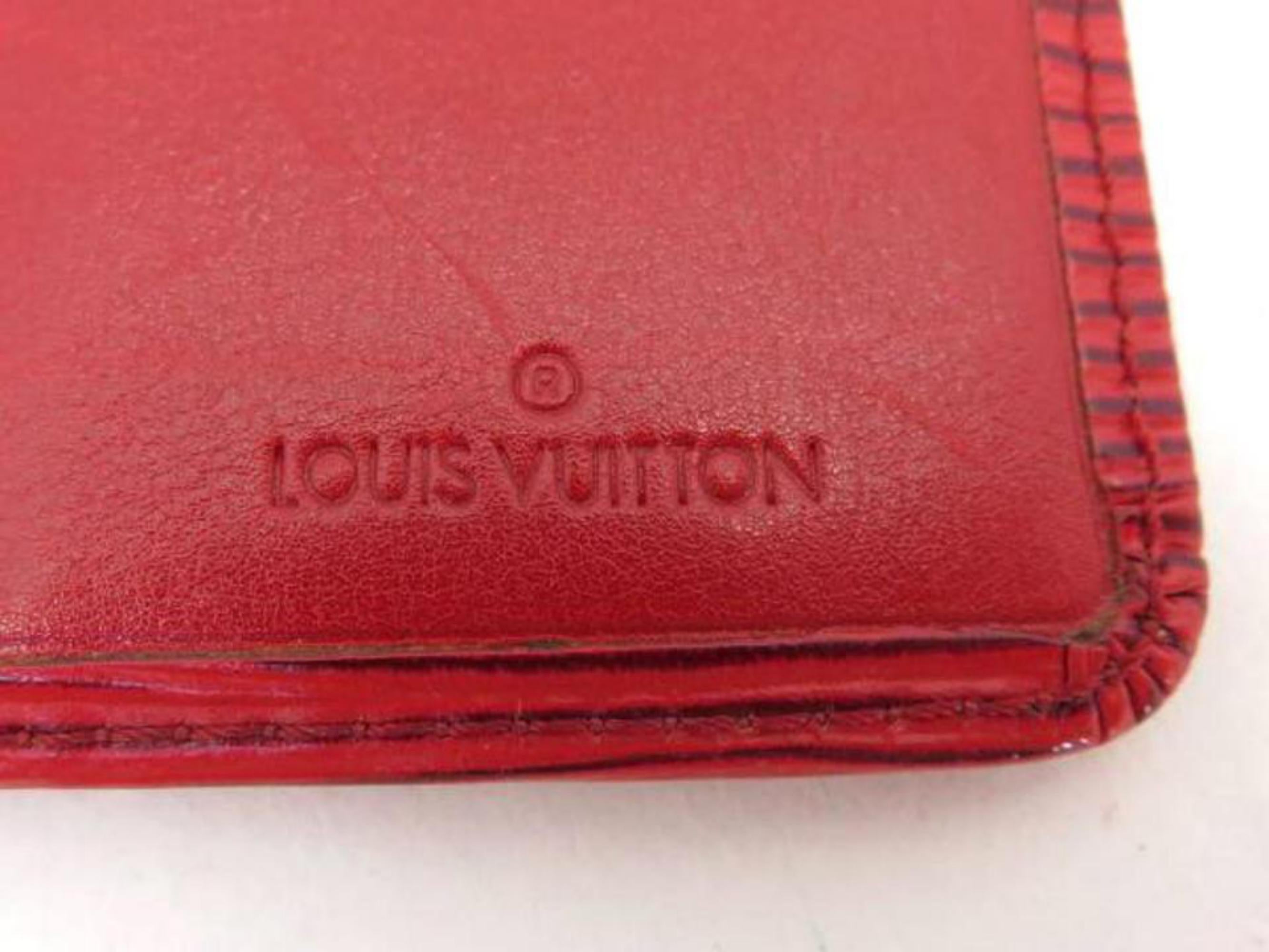 Louis Vuitton Bifold Wallet 222003 Red Epi Leather Shoulder Bag In Good Condition For Sale In Forest Hills, NY