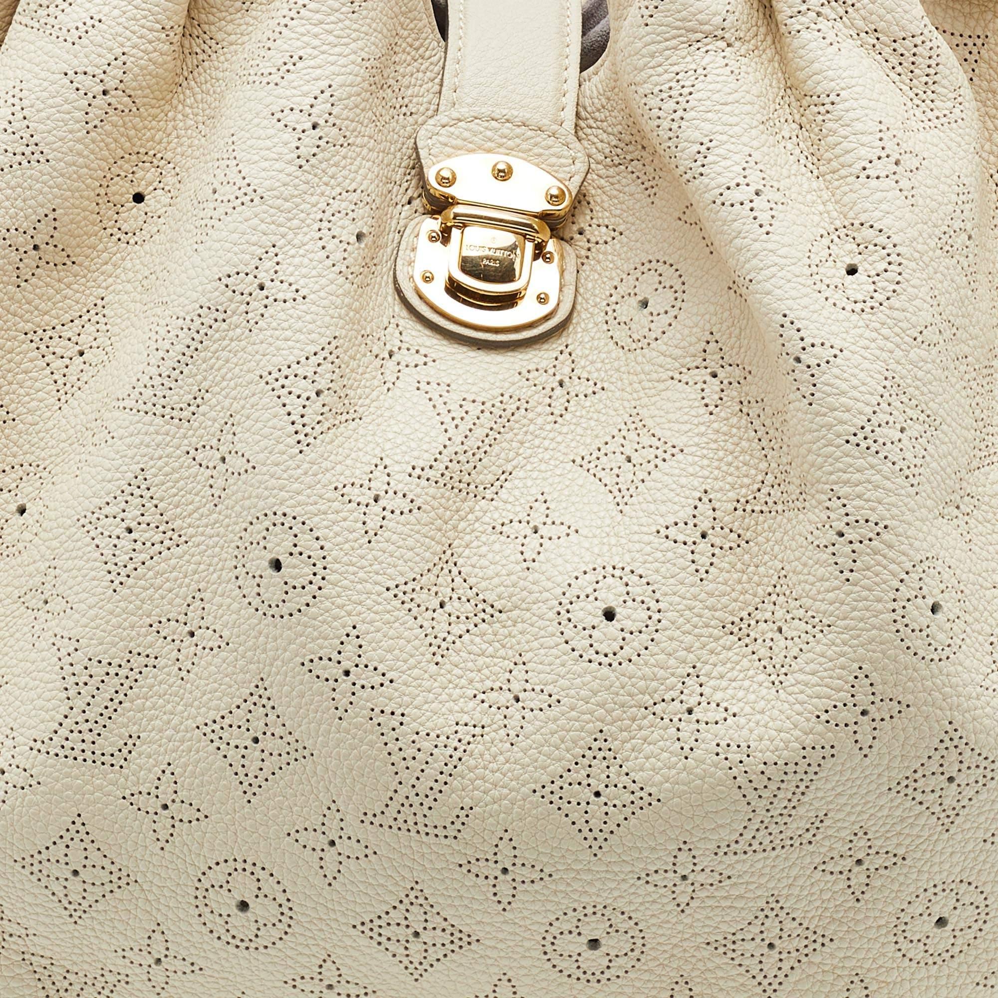Louis Vuitton Biscuit Monogram Mahina Leather L Bag 6