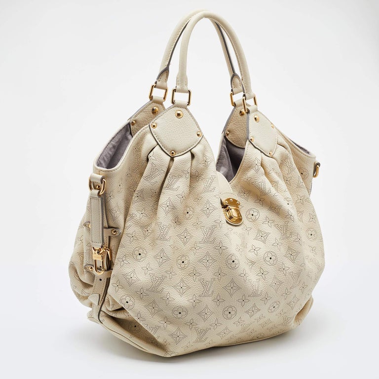 Louis Vuitton Biscuit Monogram Mahina Leather L Bag For Sale at 1stDibs
