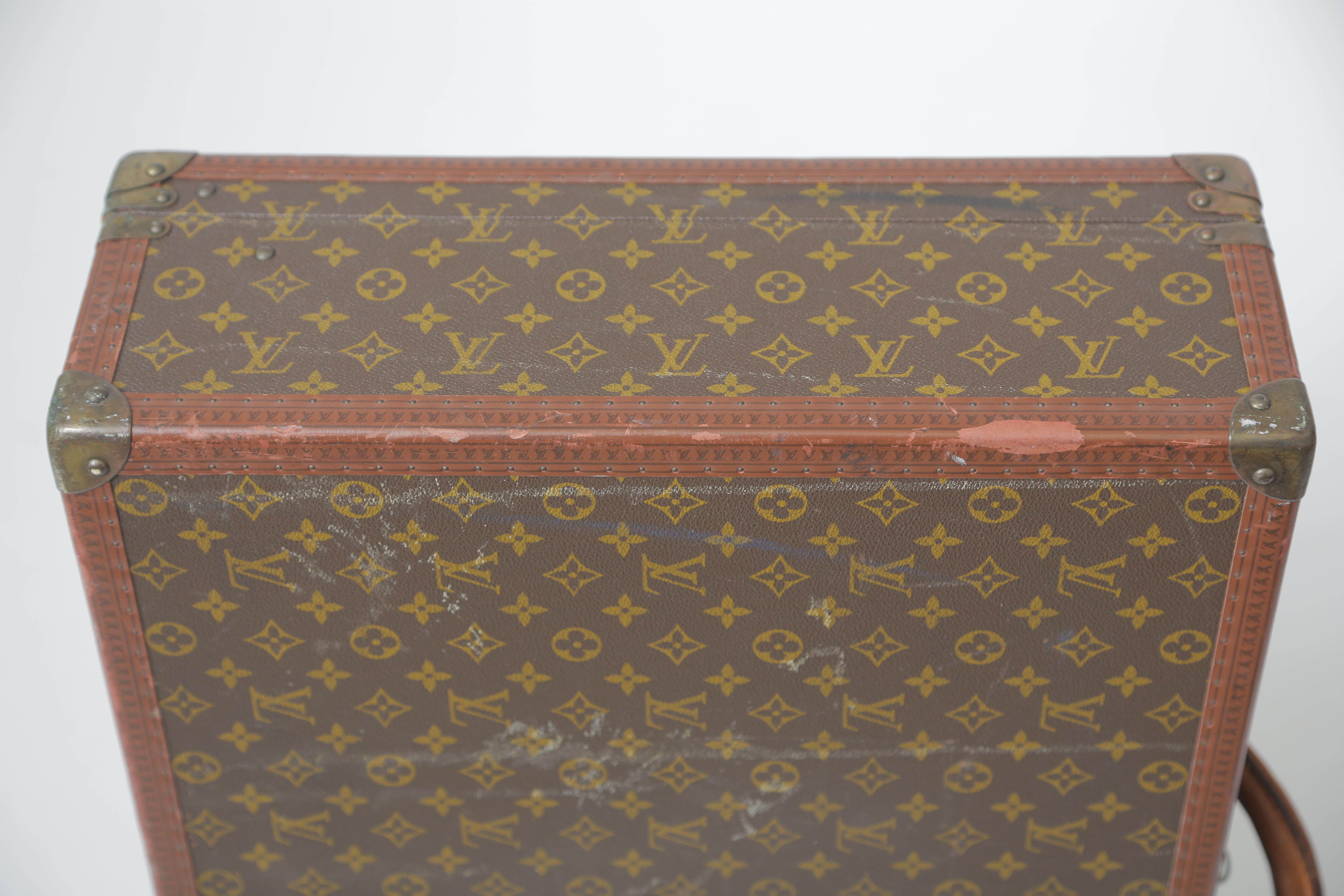 Louis Vuitton Bisten 1970 Luggage 2