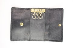 Louis Vuitton Black 4 Key Case 43lva909