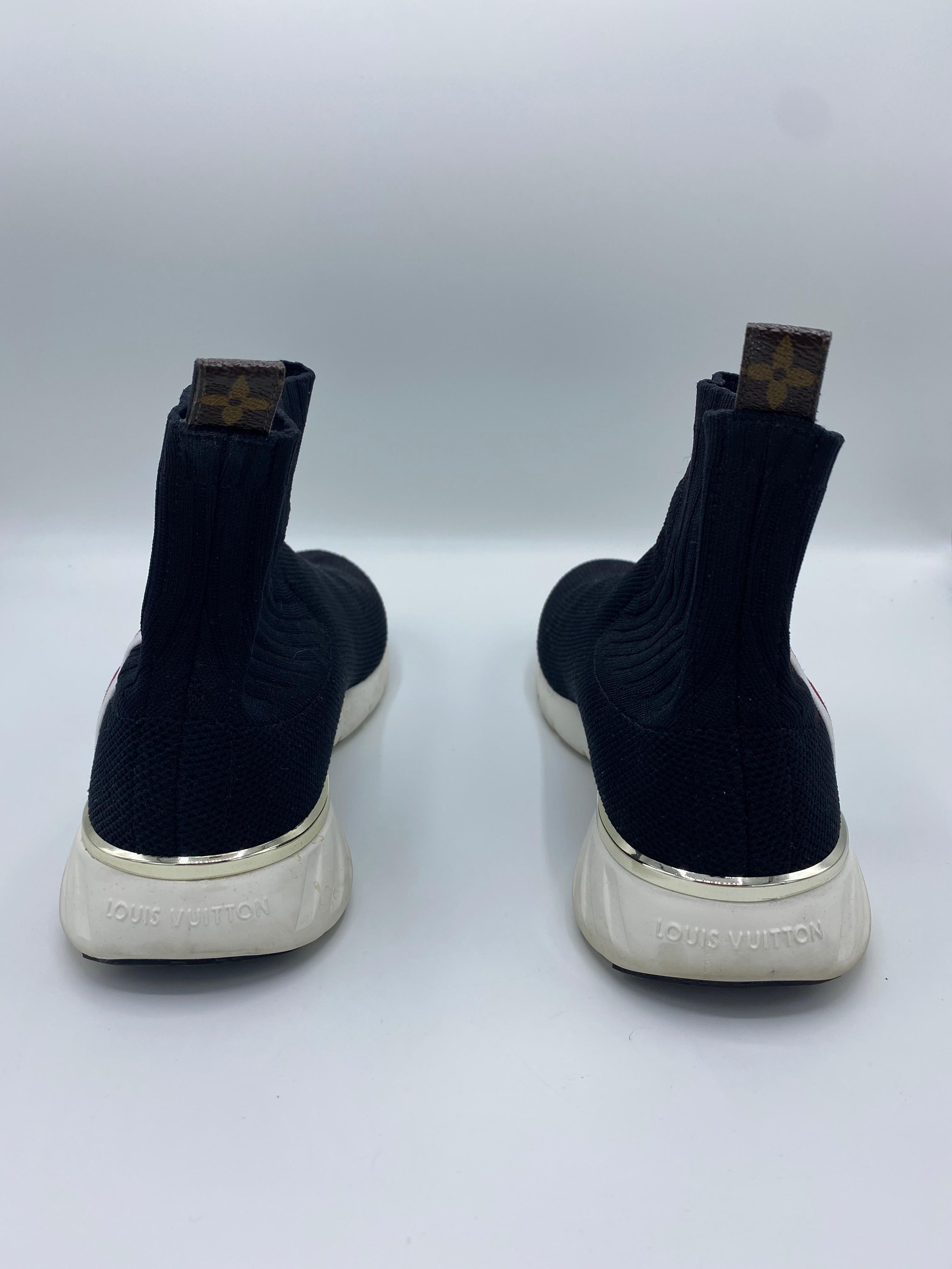 LOUIS VUITTON Black Aftergame Sock Sneaker Boots, Size 39 In Excellent Condition In Beverly Hills, CA
