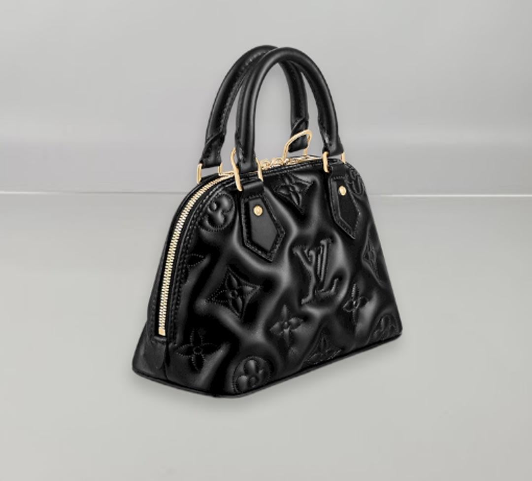 Louis Vuitton Black Alma BB bag In New Condition In Nicosia, CY