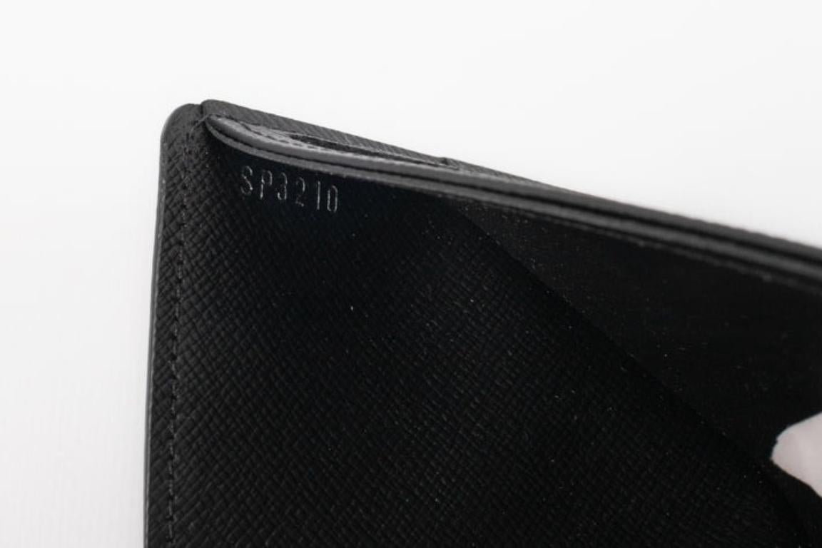 Cartera Louis Vuitton Negra y Gris 2