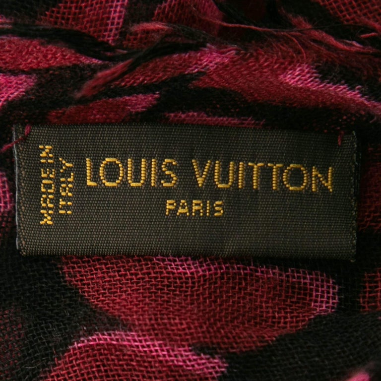 Louis Vuitton Black Animal Printed Cashmere & Silk Scarf Louis Vuitton