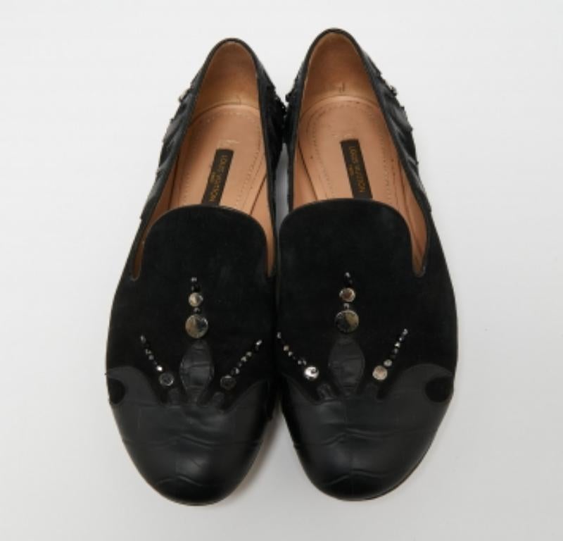 Louis Vuitton Schwarz Perlen Wildleder und Krokodil Cap Toe Smoking Slippers Größe 38 im Zustand „Gut“ im Angebot in Dubai, Al Qouz 2