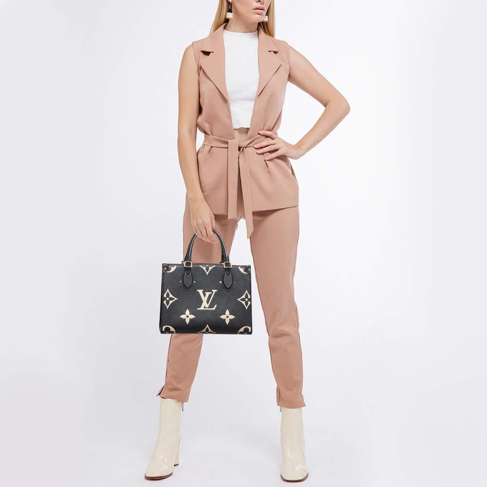 Designer bags are ideal companions for ample occasions Here we have a fashion meets functionality piece crafted with precision. It has been equipped with a well sized interior that can easily fit all your essentials.
