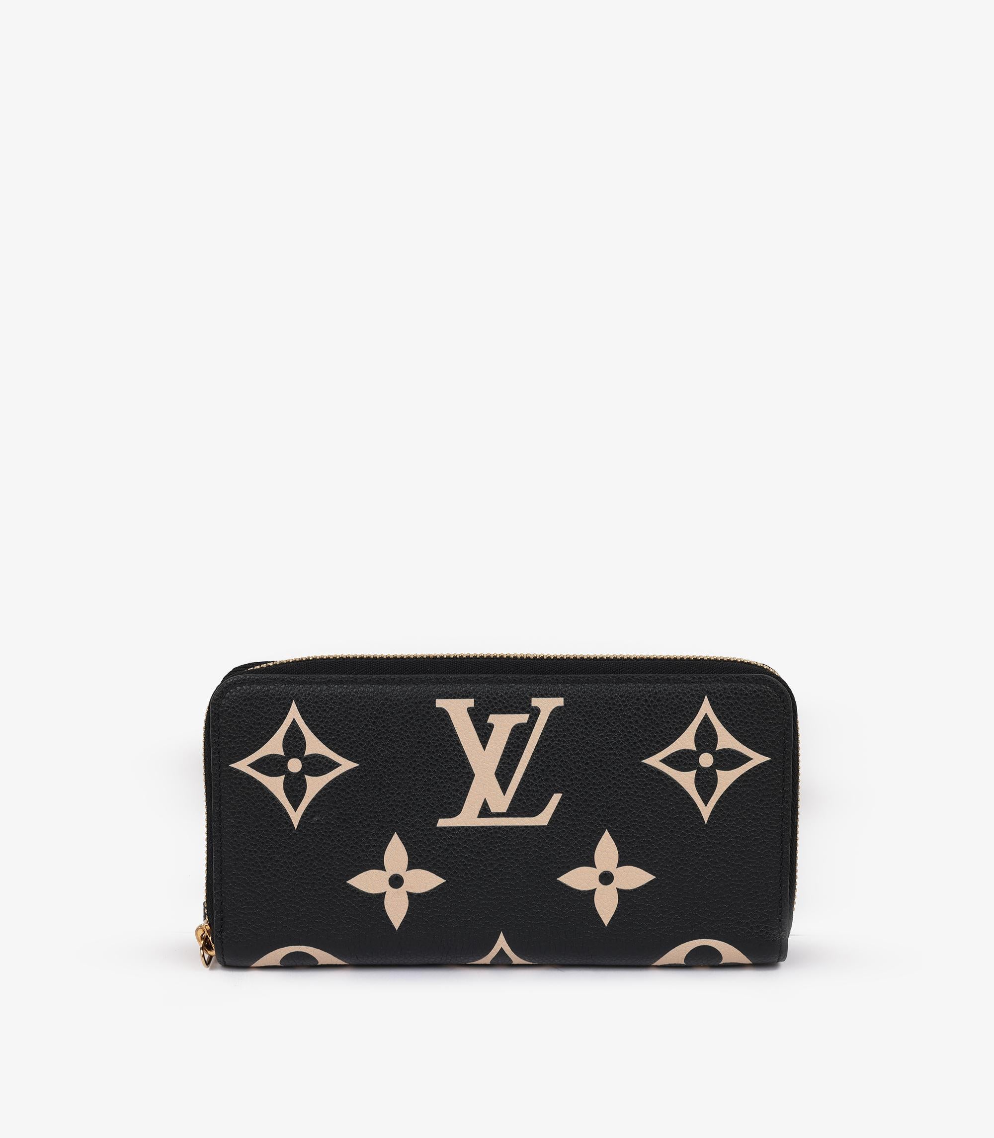 Louis Vuitton Black & Beige Empreinte Long Zippy Wallet

Brand- Louis Vuitton
Model- Empreinte
Product Type- Wallet
Age- Circa 2023
Accompanied By- Louis Vuitton Dust Bag, Box
Colour- Black, Beige
Hardware- Golden Brass
Material(s)- Cowhide