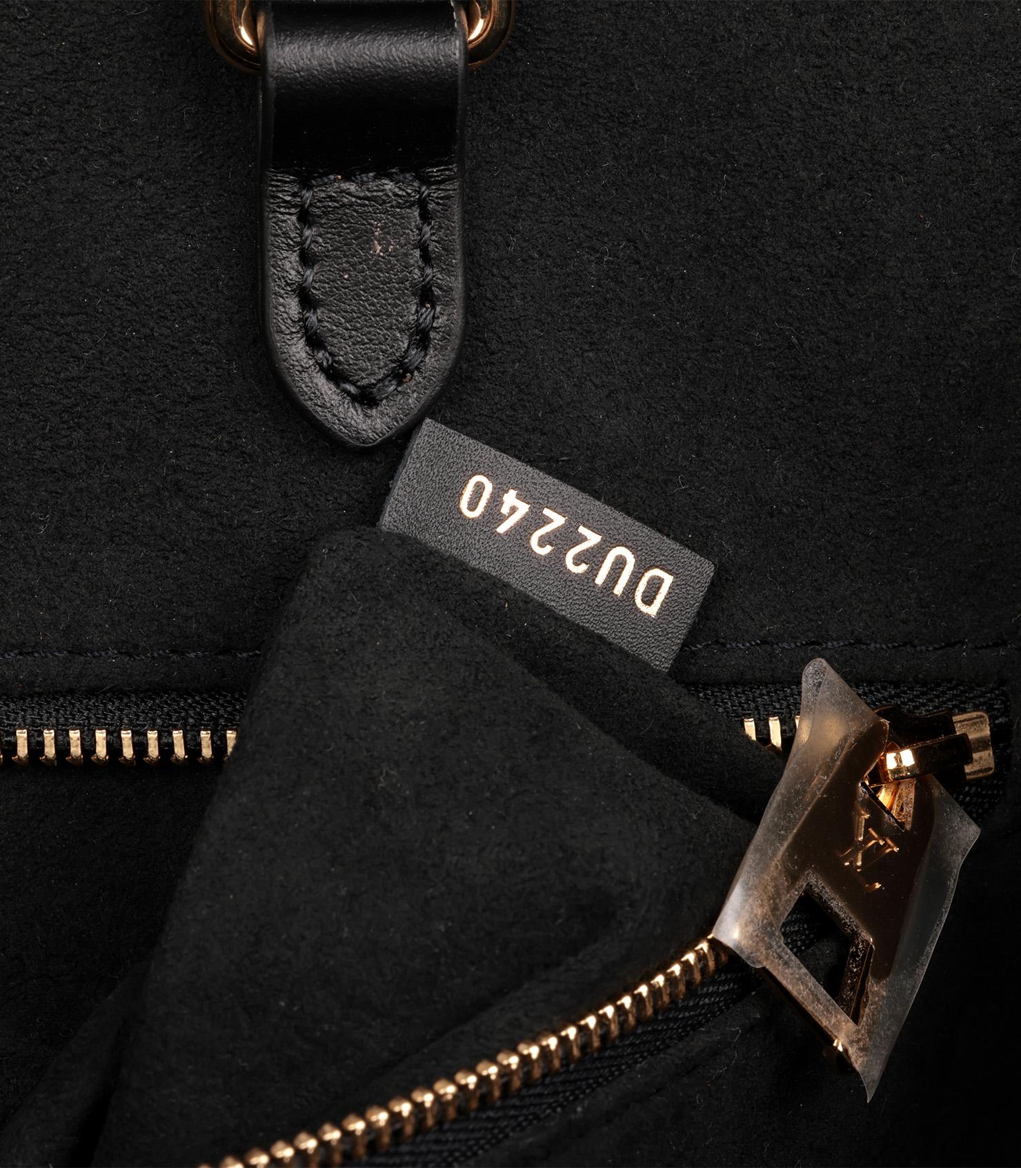 Louis Vuitton Black & Beige Giant Monogram Empreinte Leather Onthego GM For Sale 5