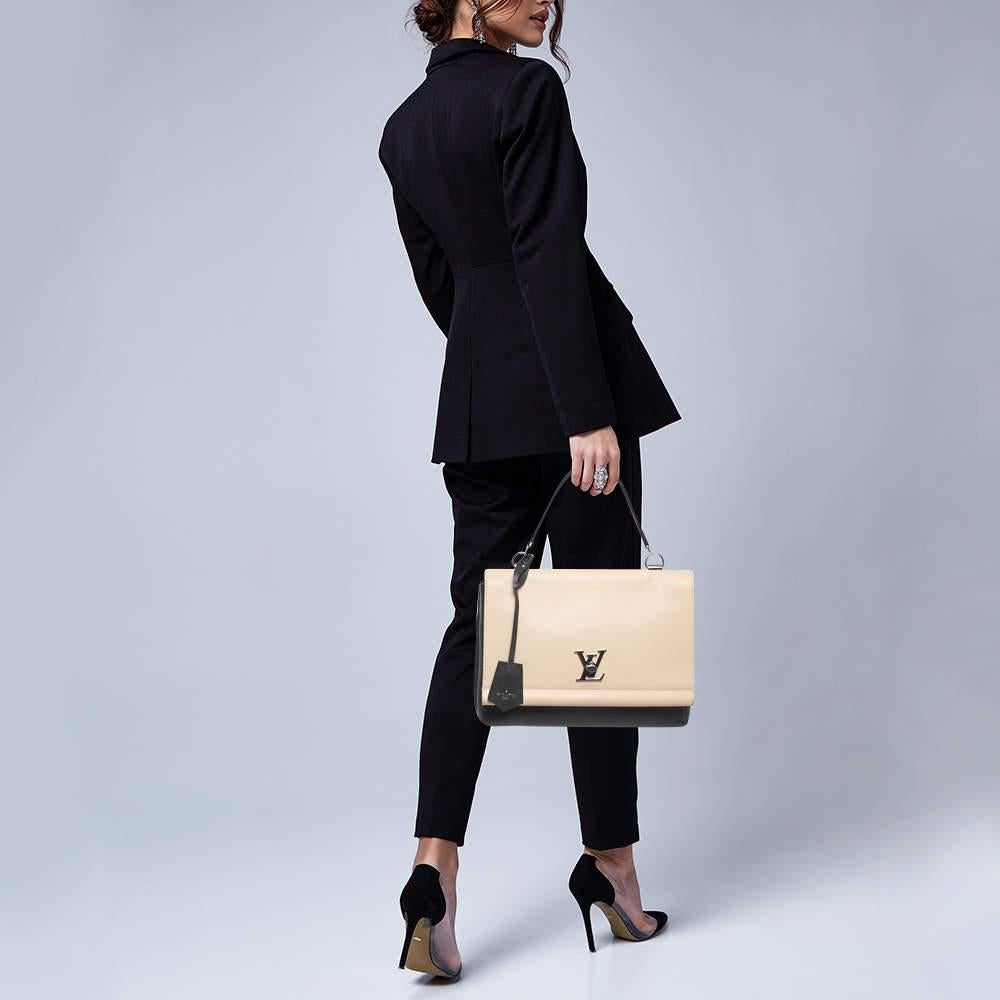 Louis Vuitton Black/Beige Leather Lockme II Bag In Excellent Condition For Sale In Dubai, Al Qouz 2