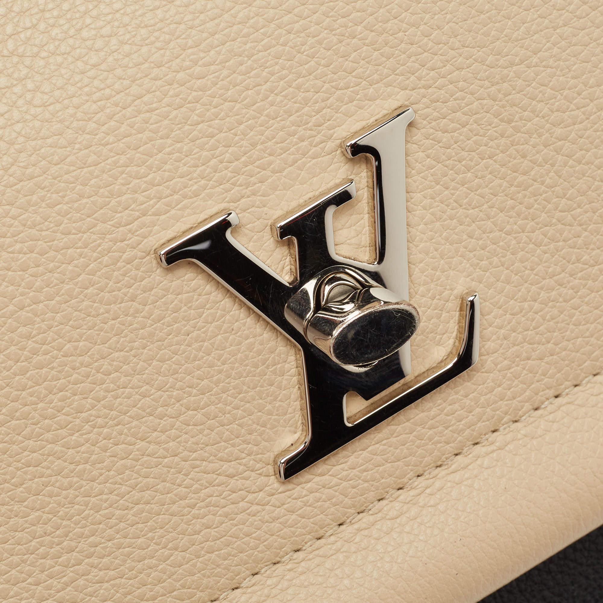 Louis Vuitton Black/Beige Leather Lockme II Bag For Sale 3