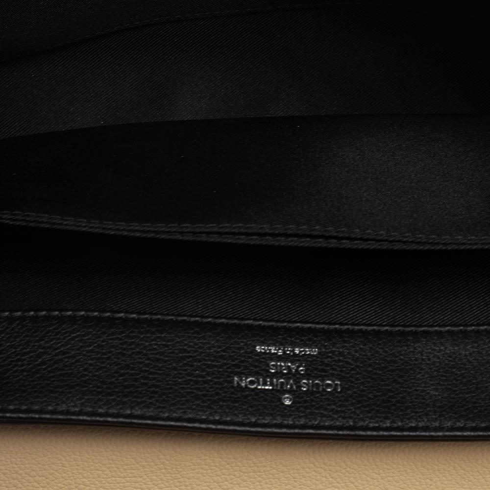 Louis Vuitton Black/Beige Leather Lockme II Bag 2