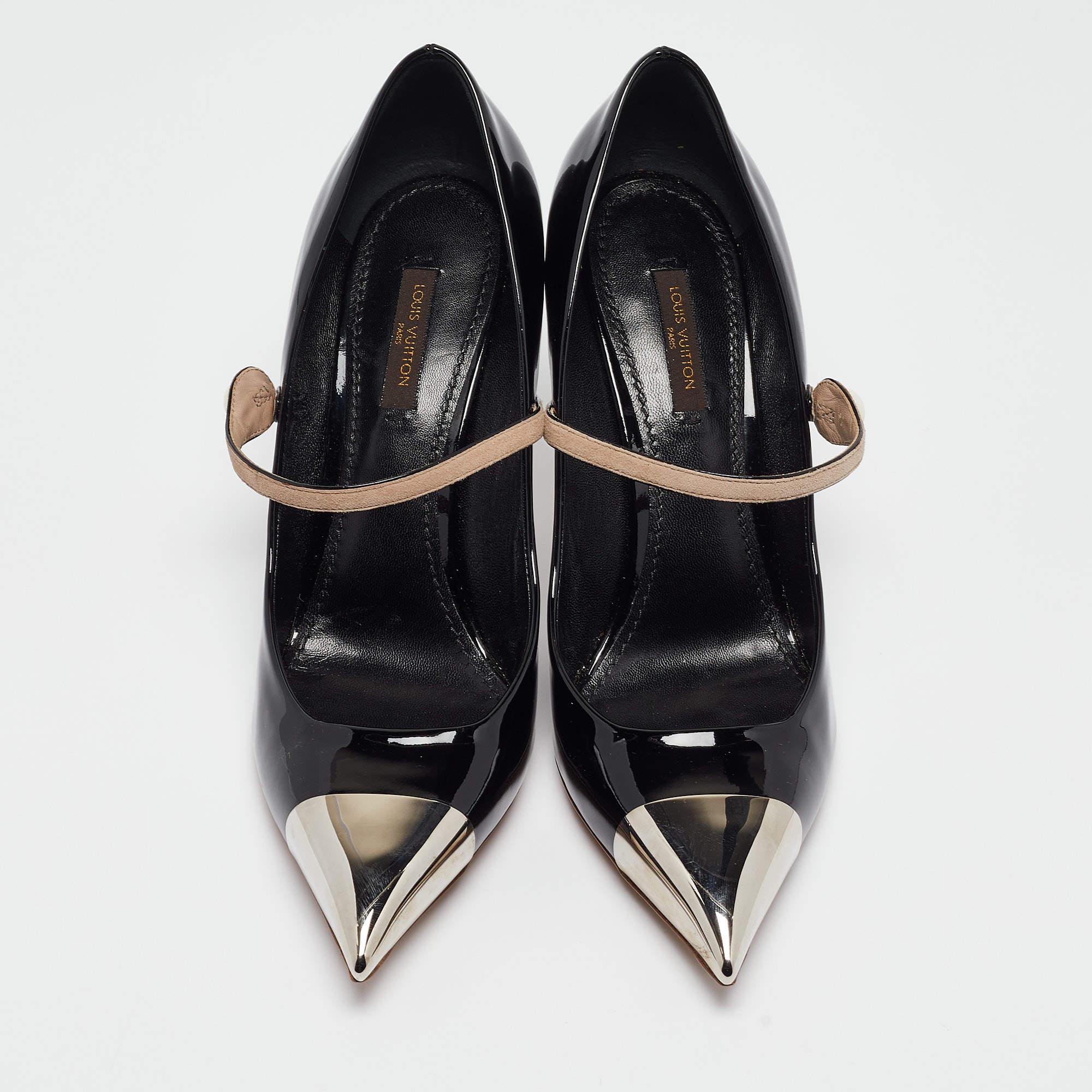 Louis Vuitton Black/Beige Patent Mary Jane Pumps Size 39.5 In Good Condition For Sale In Dubai, Al Qouz 2