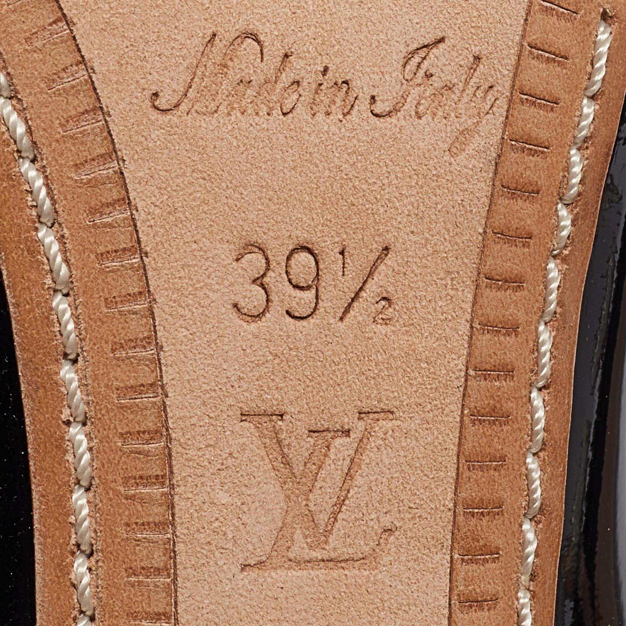 Louis Vuitton Black/Beige Patent Mary Jane Pumps Size 39.5 For Sale 4