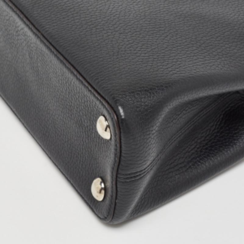Louis Vuitton Taurillon Schwarz/Beige Taurillon Leder und Python Capucines BB Tasche aus Leder im Angebot 2