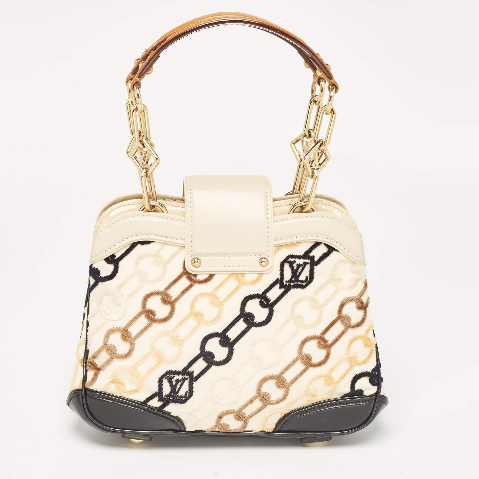 Louis Vuitton Black/Beige Velvet Chains Dolly Bag In Good Condition For Sale In Dubai, Al Qouz 2