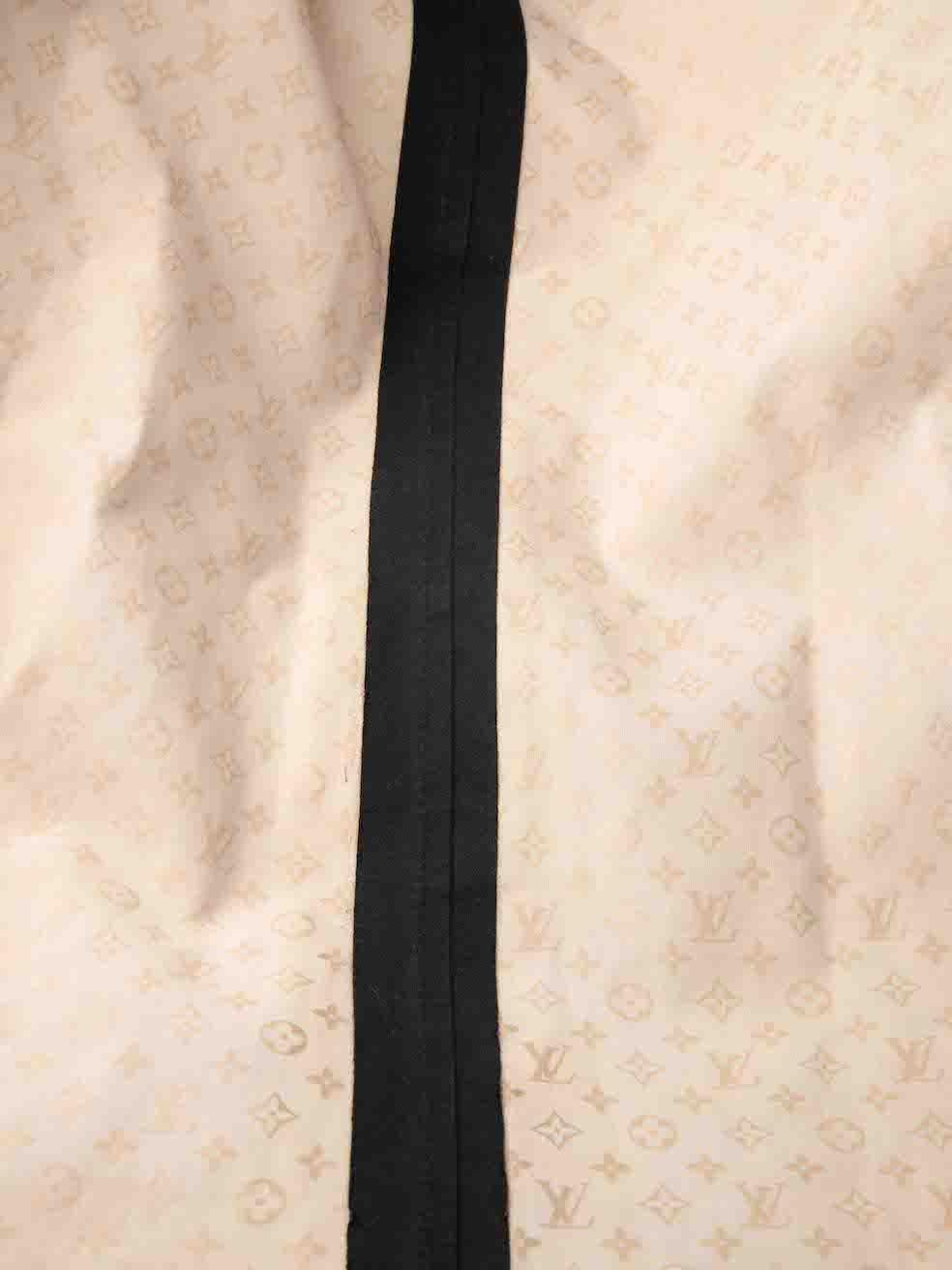 Schwarzer Mid-Length-Trenchcoat von Louis Vuitton mit Gürtel Größe M im Angebot 1