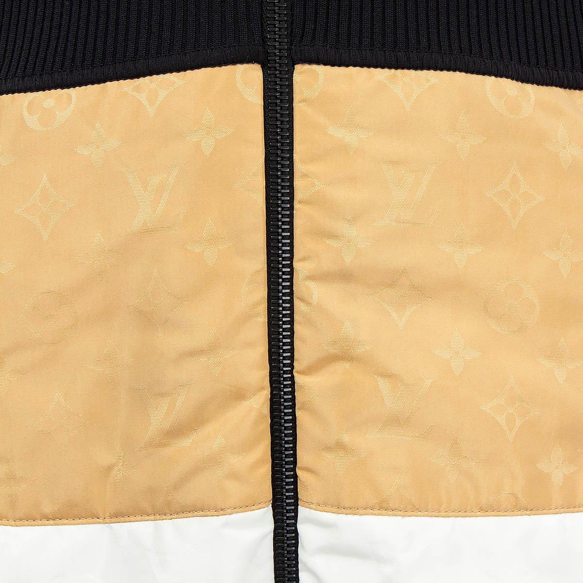 LOUIS VUITTON - Robe noire en maille BI MATERIAL avec taille RÉALISÉE en vente 1
