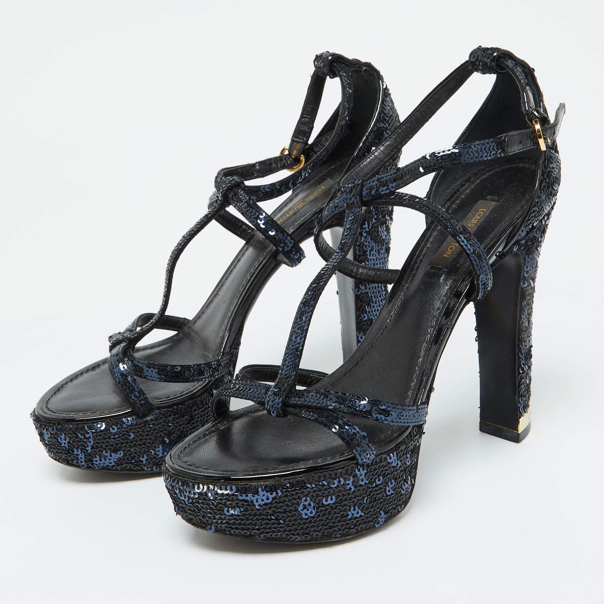 These sandals will frame your feet in an elegant manner. Crafted from quality materials they flaunt a classy display comfortable insoles and durable heels.
