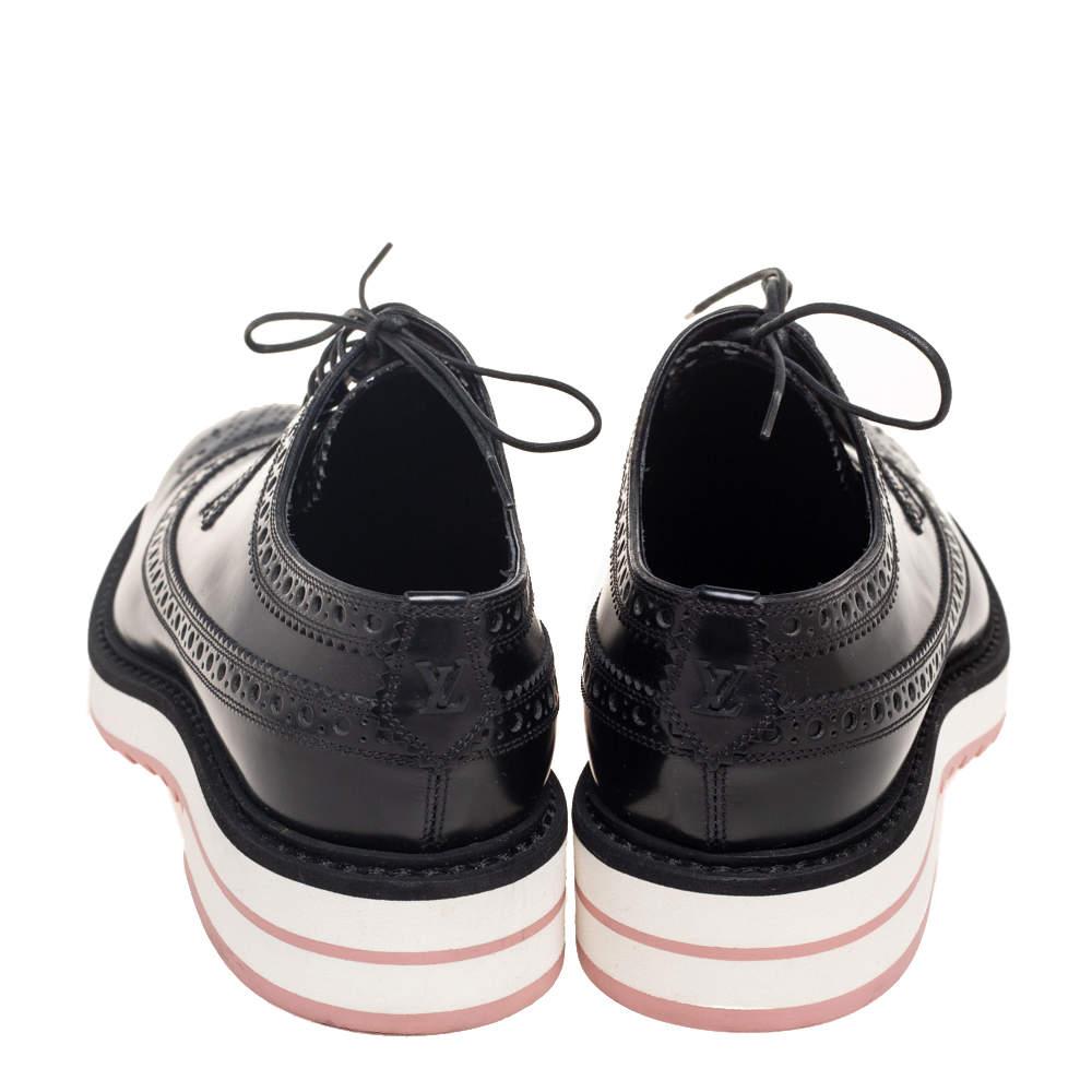 Women's Louis Vuitton Black Brogue Leather Lace Up Derby Size 37.5 For Sale