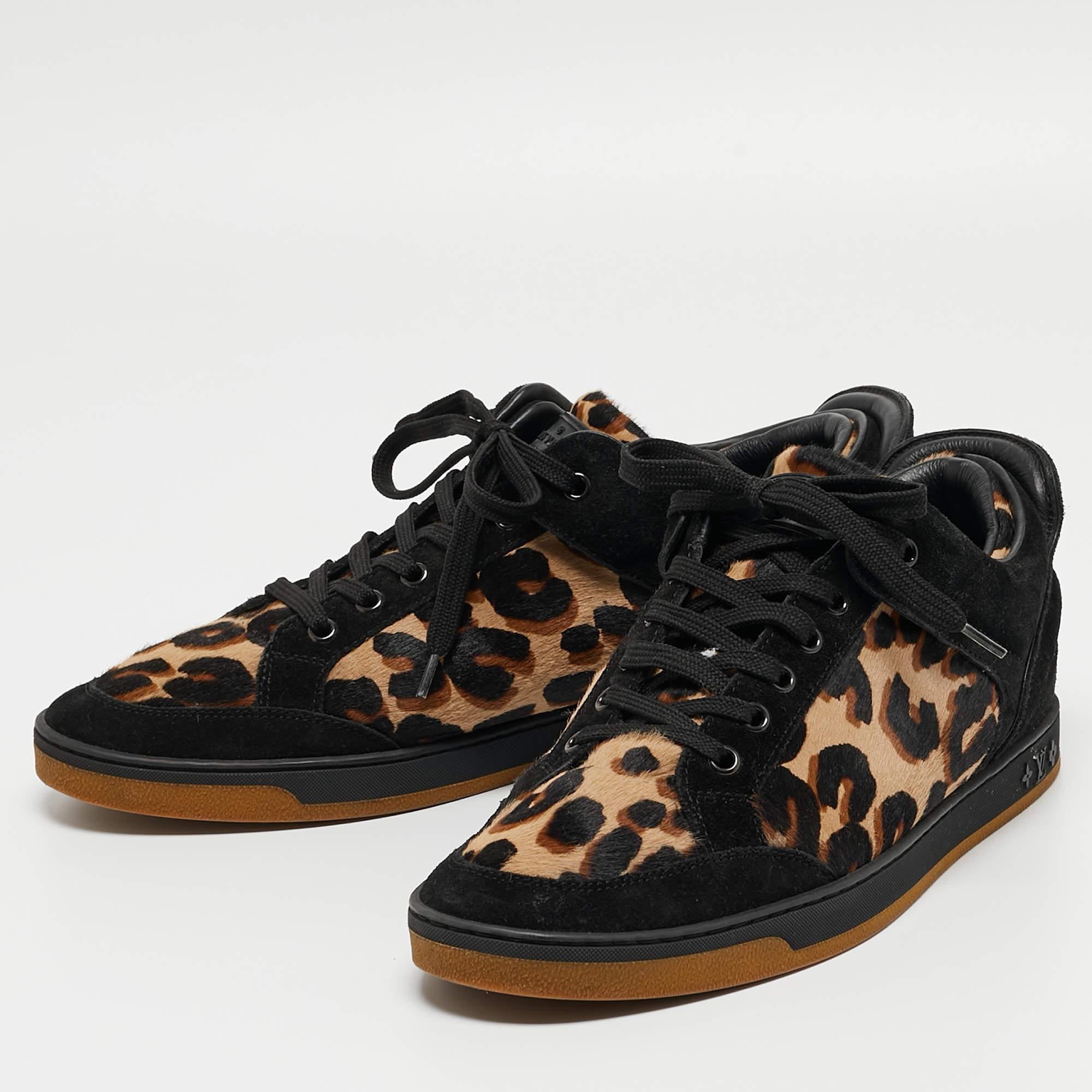 Louis Vuitton Black/Brown Calf Hair and Suede Low Top Sneakers Size 38.5 For Sale 5