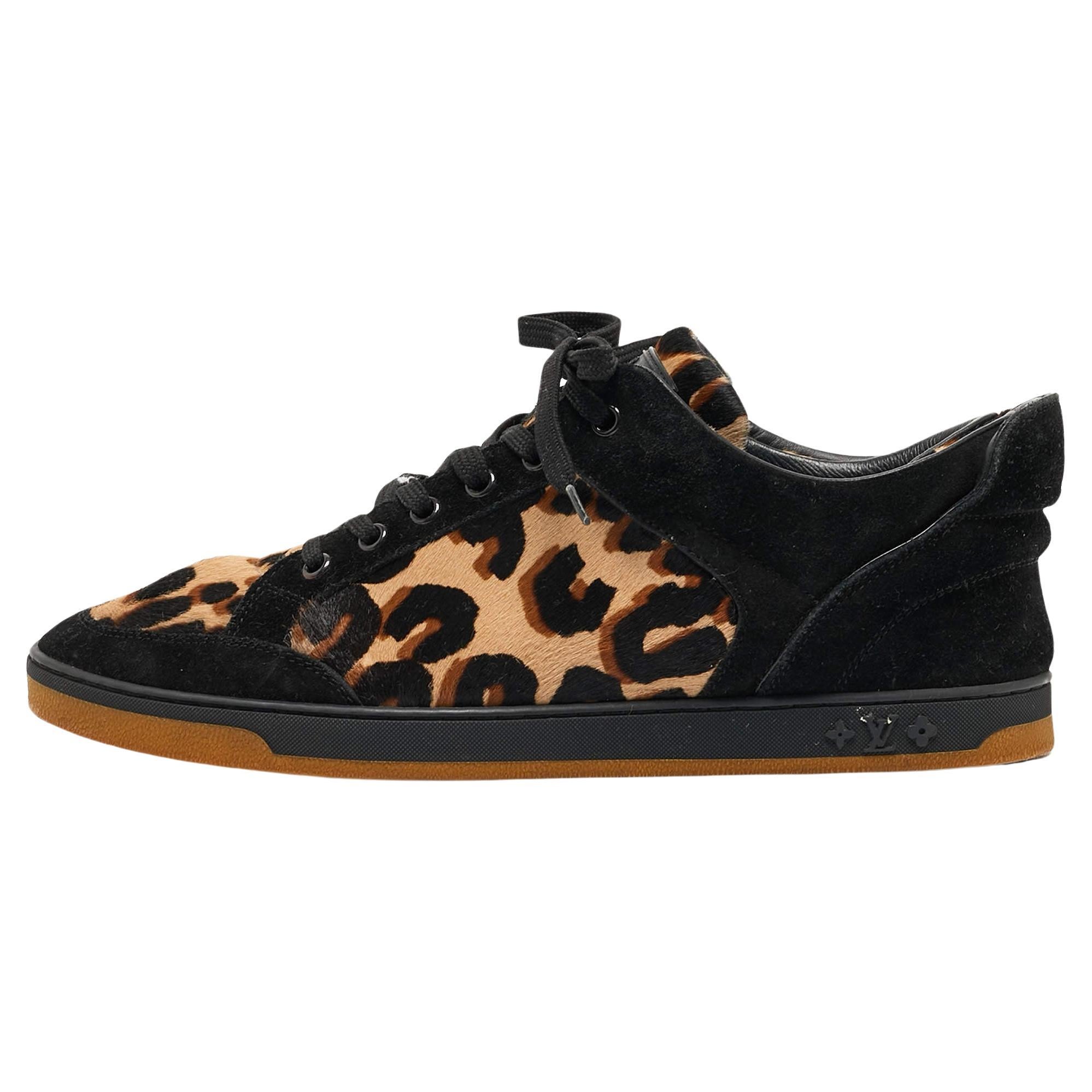 Louis Vuitton Black/Brown Calf Hair and Suede Low Top Sneakers Size 38.5 For Sale