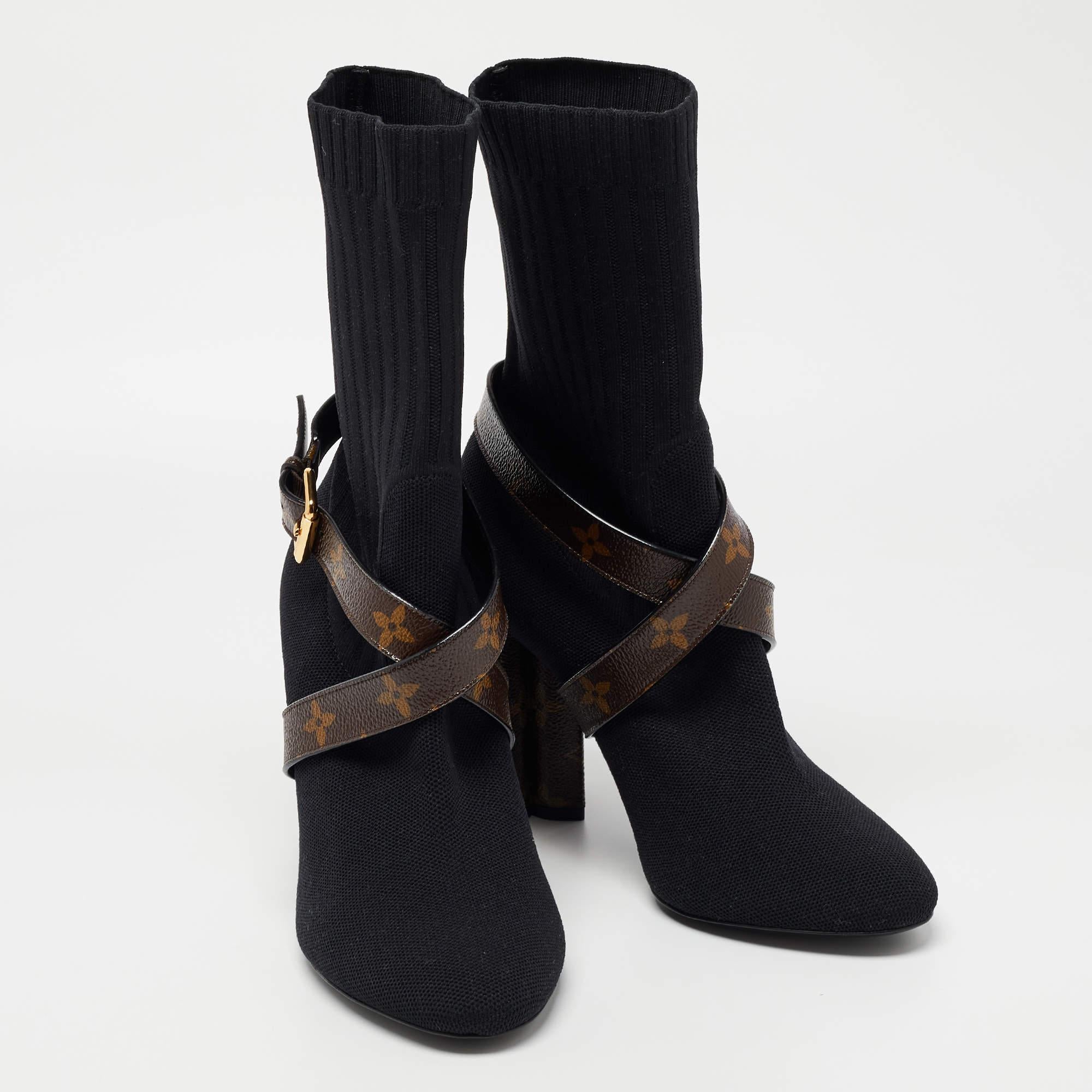 Louis Vuitton Black/Brown Knit Fabric And Monogram Canvas Ankle Boots Size 39 In Good Condition In Dubai, Al Qouz 2