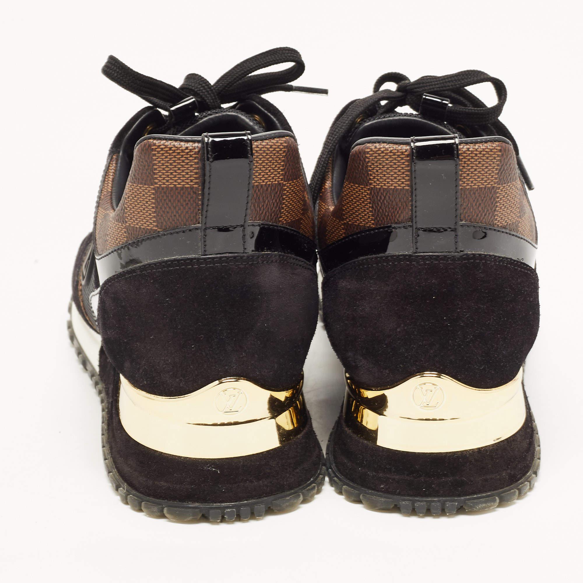 Louis Vuitton Black/Brown Mesh and Monogram Canvas Run Away Sneakers Size 39.5 In Good Condition In Dubai, Al Qouz 2
